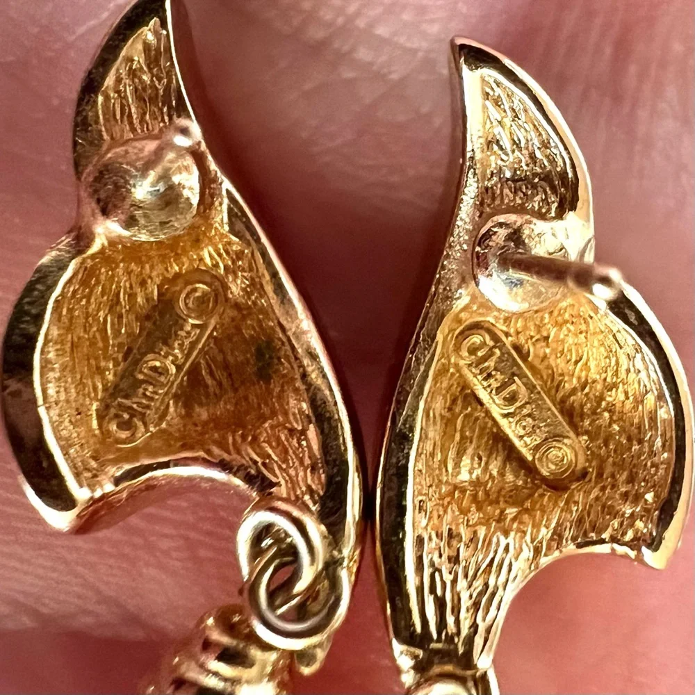 Christian Dior Stud Earrings Gold Plated With Pearl - Picture 3 of 3